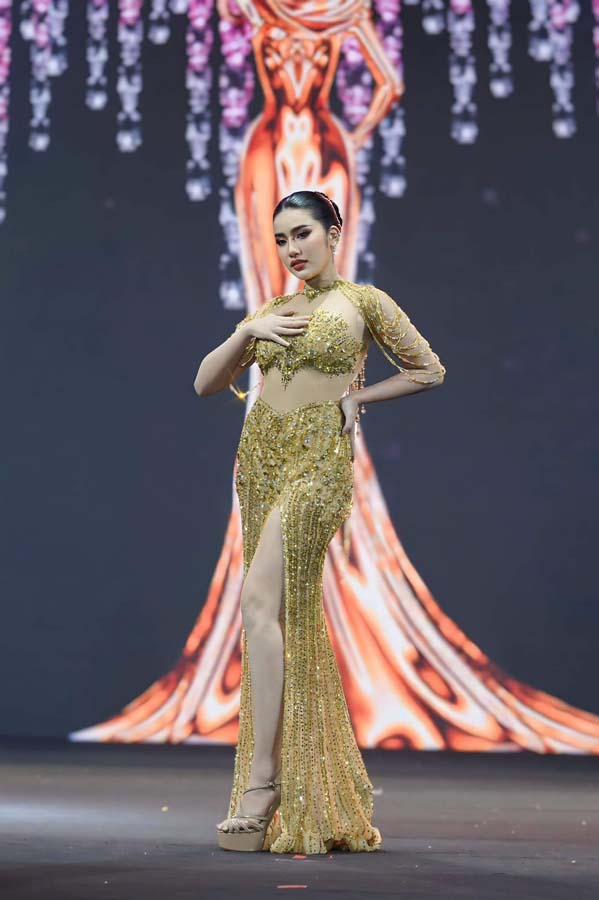 Opal Scarlets 1